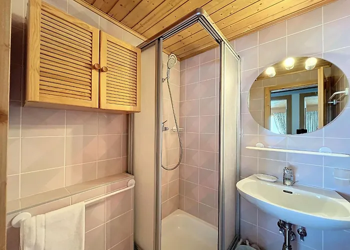 Appartement Botzatei 111 *